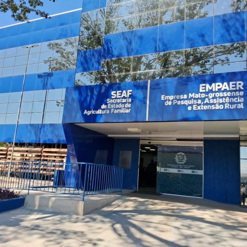 Seaf entrega R$ 2 milhões em máquinas e veículos para produtores de 13 cidades de MT