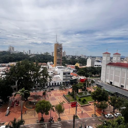 “Semana da Mulher” oferece diversos serviços gratuitos na Praça Alencastro em Cuiabá