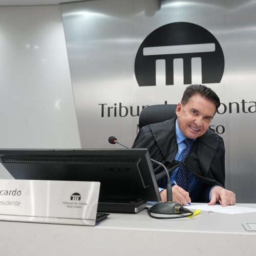 Sérgio Ricardo assume segundo mandato e se torna primeiro presidente reeleito do Tribunal de Contas