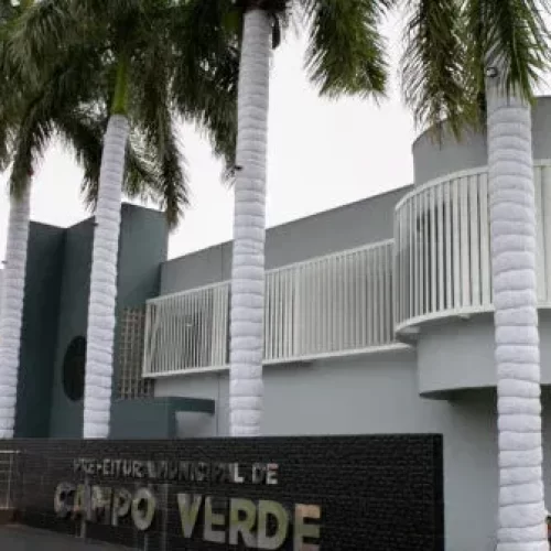 Servidora pública é afastada por suspeita de desvio de recursos de prefeitura em Mato Grosso