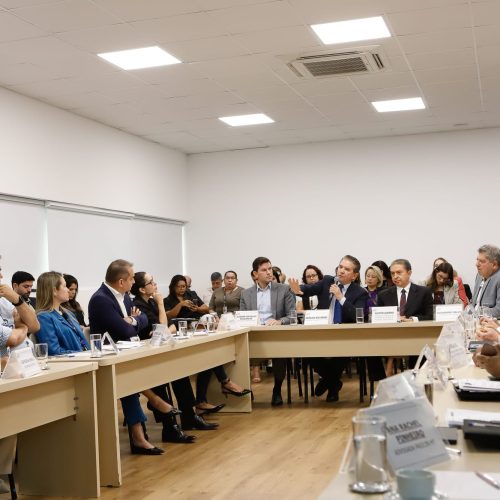 TCE propõe corte em descontos abusivos na folha salarial e exclusão de operadoras irregulares