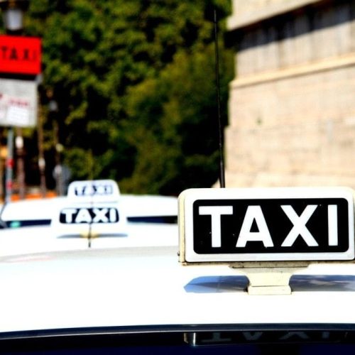 TJ manda concessionária pagar indenização a taxista por vender carro zero km com defeito