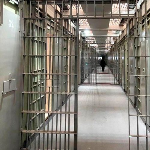 TJ mantém prisão de traficante flagrado com mais de 50 quilos de maconha em caminhonete