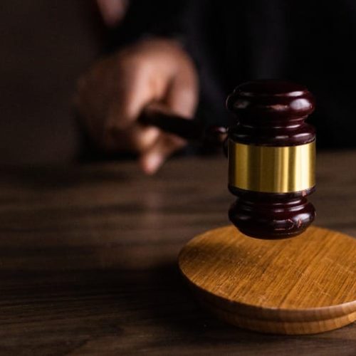 Tabeliã é condenada por improbidade e terá que devolver R$ 280 mil ao erário