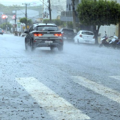 RONDONOPOLIS: Alerta laranja | Prisão cumprida | Nova gestão | Férias escolares | Proesia