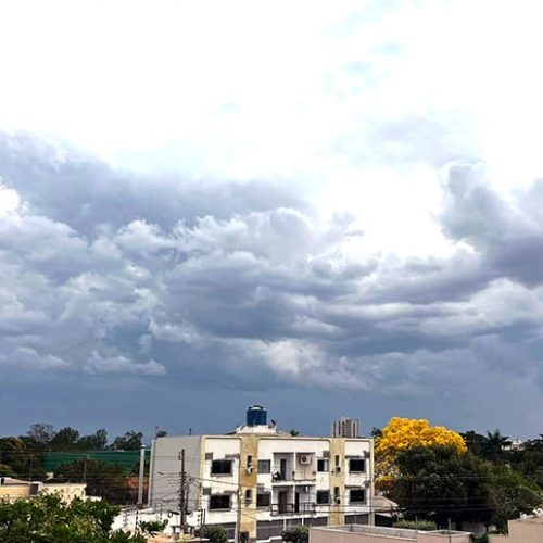 Previsão: Fim de semana tem alertas de chuva intensa e tempestade em Roo