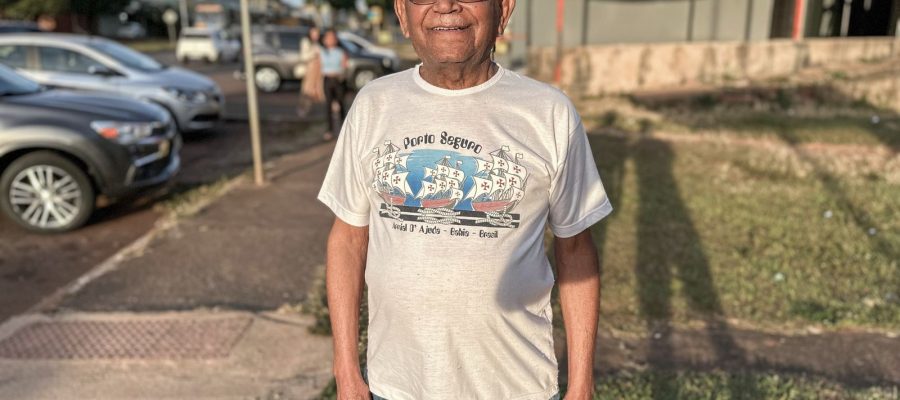 Torcedor da seleção há 20 Copas, Seu Simão, 91 anos, aposta no hexa