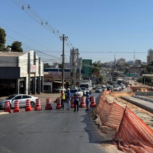 Trecho da avenida Miguel Sutil é interditado por questões de segurança a partir desta segunda