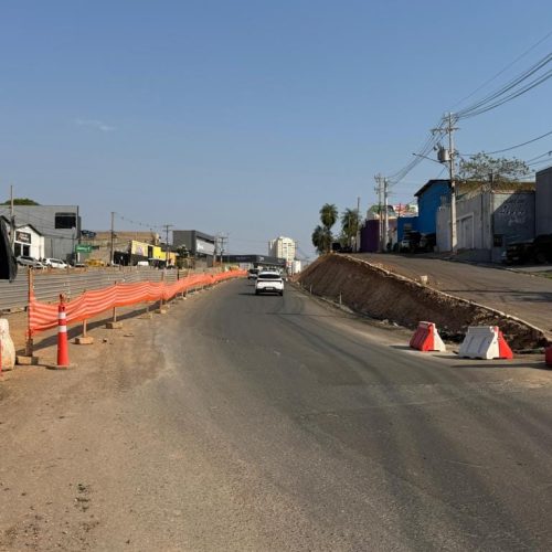 Trecho da avenida Miguel Sutil na capital é liberado após alargamento das pistas