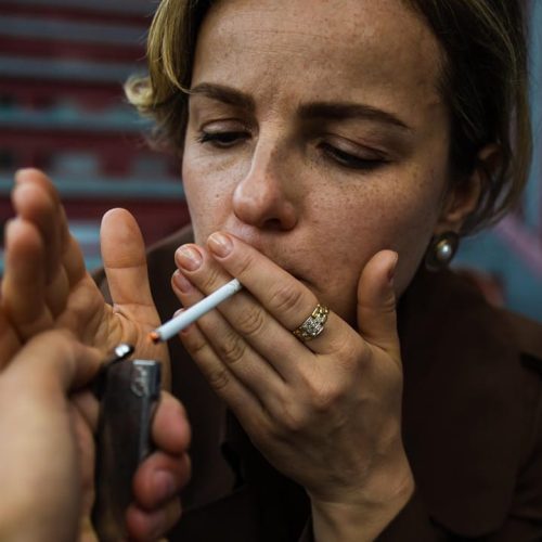 Unimed Cuiabá promove ação de conscientização sobre os riscos do tabaco