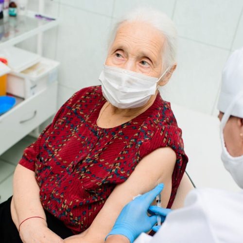 Unimed oferece vacina contra VSR para idosos