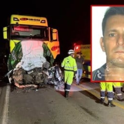 Utilitário é esmagado entre carretas e motorista morre preso às ferragens na rodovia BR-163
