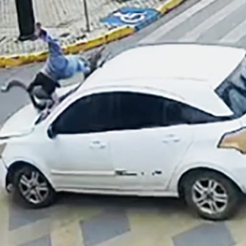 Internada em Sorriso motociclista arremessada após colisão com carro