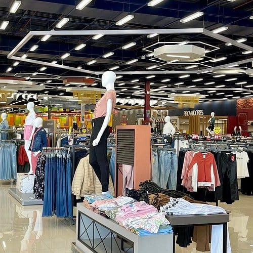 Varejista terá que pagar R$ 10 mil de indenização a clientes acusados injustamente de furto