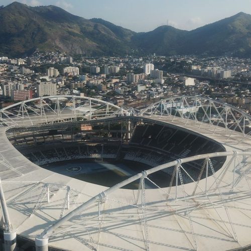 Ventania no Rio adia Botafogo x Fluminense pelo Brasileirão Feminino