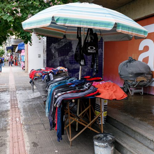 Vereador elogia retirada de ambulantes do Centro e defende cobrança de impostos para estrangeiros