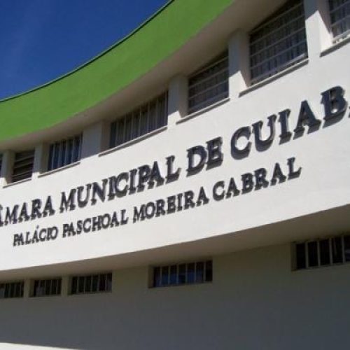 Vereador licenciado para ser secretário deve receber salário do Legislativo, aponta TCE-MT