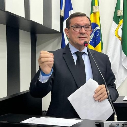 Vereador quer dificultar cassação de colegas em meio a escândalo de corrupção