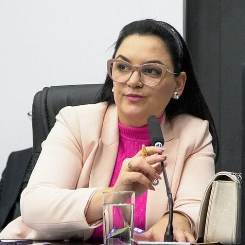 Vereadora minimiza rumores sobre ser vice de Pivetta e diz que foco está em Cuiabá