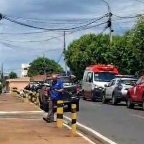 Vigilante tem surto e atira dentro de Ciretran em Várzea Grande; policiais do Bope no local