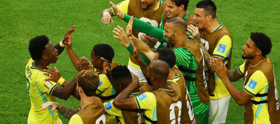 Vini Jr. brilha, Brasil desencanta na Copa do Mundo e vence a Escócia