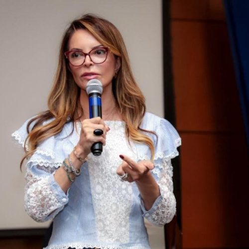 Virginia Mendes admite disputar vaga na Câmara Federal, mas que decisão depende da família