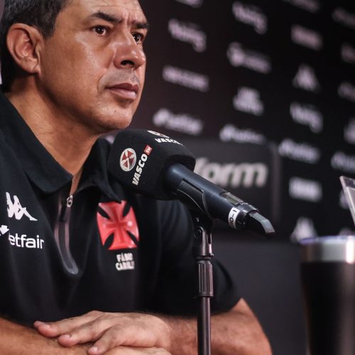 Vitória anuncia contratação do técnico Fabio Carille