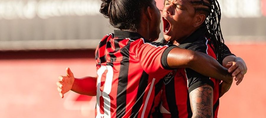 Vitória manda Botafogo para lanterna na volta do Brasileiro Feminino