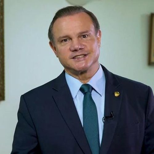 Wellington Fagundes vai à filiação de senadora no PP e diz estar aberto a aliança