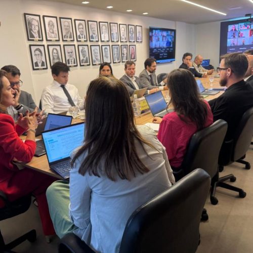 REUNIÃO INTERINSTITUCIONAL: Governo de MT discute regularização ambiental dos imóveis rurais nos biomas Amazônia e Pantanal