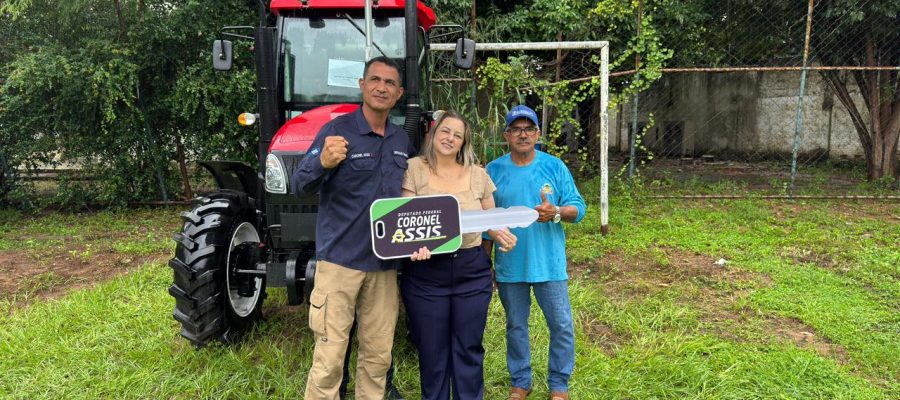 Itanhangá-MT: Vice-prefeita de Itanhangá participa de evento estadual e garante trator para o município em agenda em Cuiabá