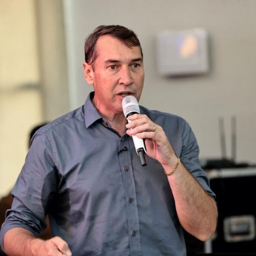 “Cada entrega do Governo de MT significa mais qualidade de vida para a população de Canarana”, afirma prefeito