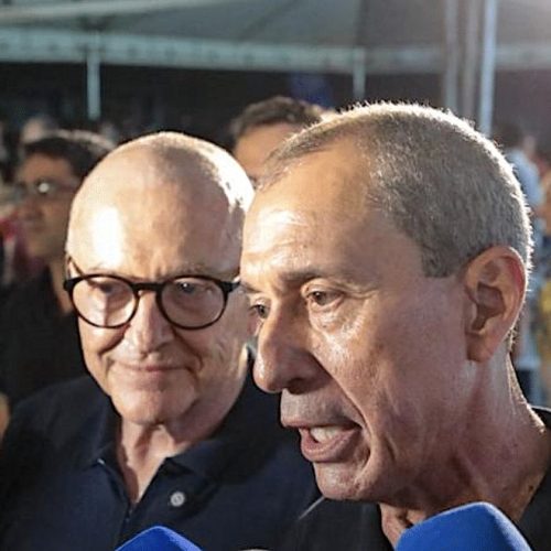 Às vésperas de assumir o governo, Pivetta entrega 192 apartamentos em Lucas e autoriza asfaltar rodovia