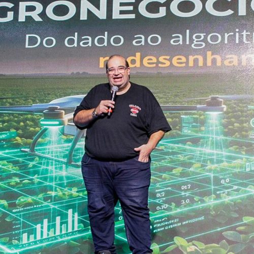 Sinop: Sacani destaca aplicação de sistemas espaciais aliados ao agro durante visita à Norte Show
