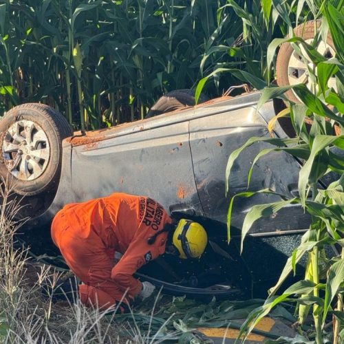 Corpo de Bombeiros atende três ocorrências de acidentes de trânsito em diferentes município
