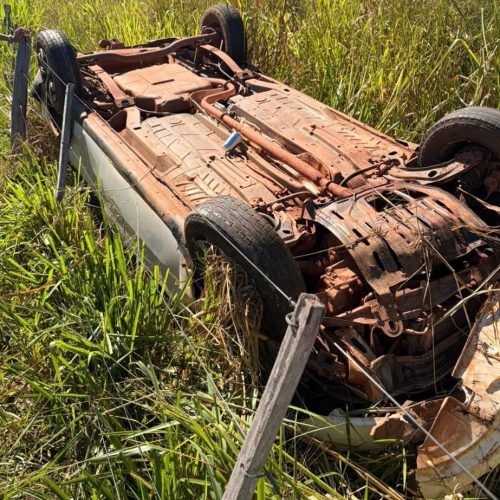 Jovem desaparecido há três dias é encontrado preso em carro capotado em mata em Mato Grosso
