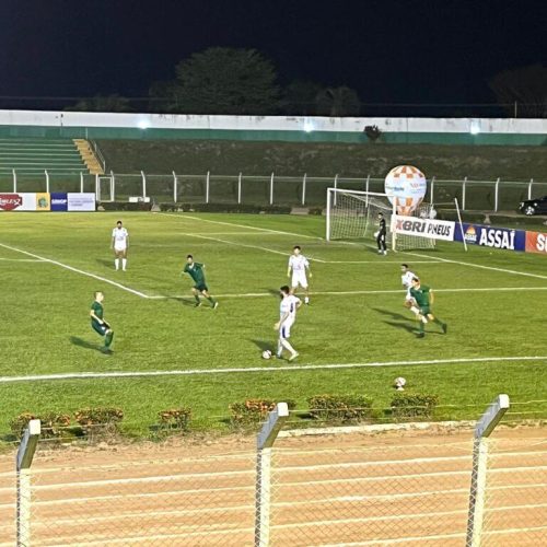 Sinop só empata com o Santa Cruz mas sobe para a liderança na 2ª divisão do Mato-grossense
