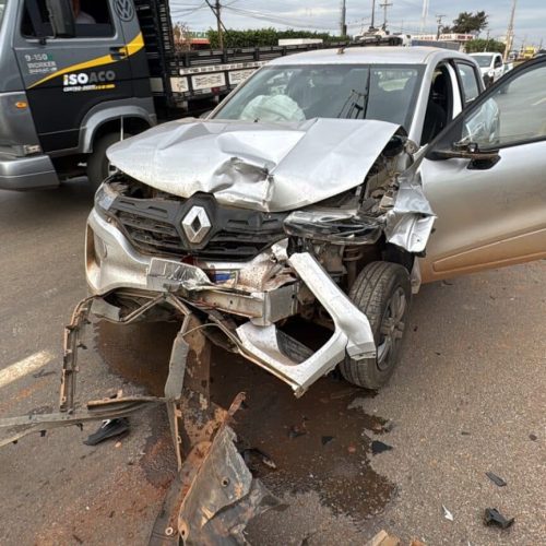 BR-163 é parcialmente interditada após acidente envolvendo três veículos em Sorriso