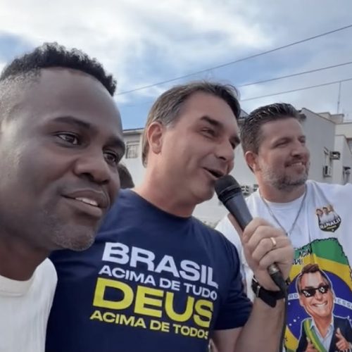 Flavio Bolsonaro participa em Cuiabá da Marcha para Jesus