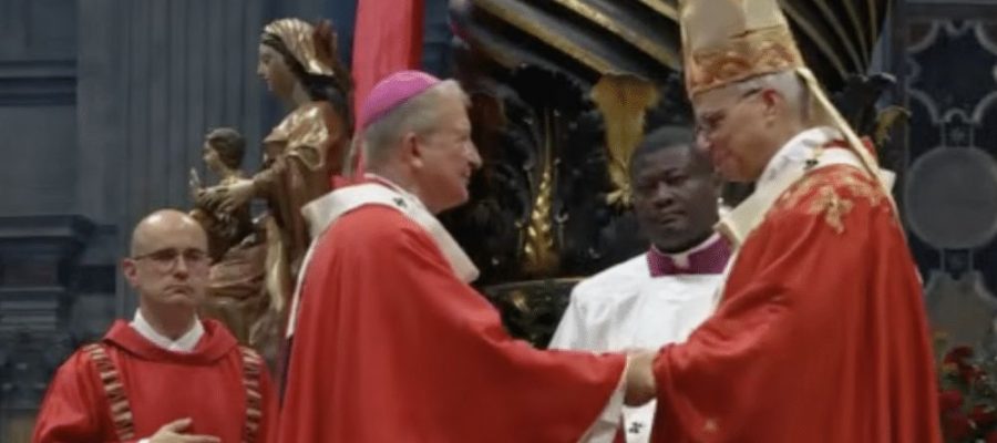 Arcebispo em Aparecida e que liderou arquidiocese de Cuiabá recebe pálio do Papa Leão 14