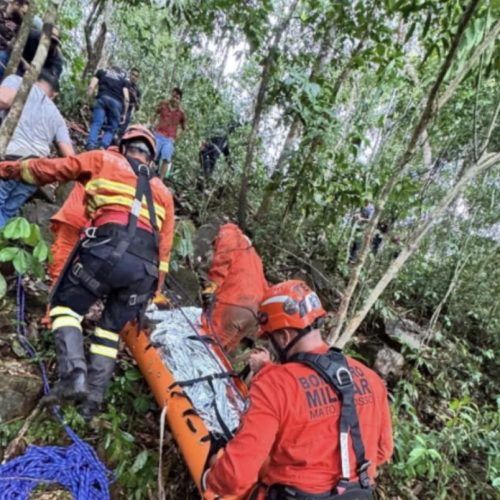 Após dias desaparecida, mulher é resgatada com vida em área de difícil acesso em Mato Grosso