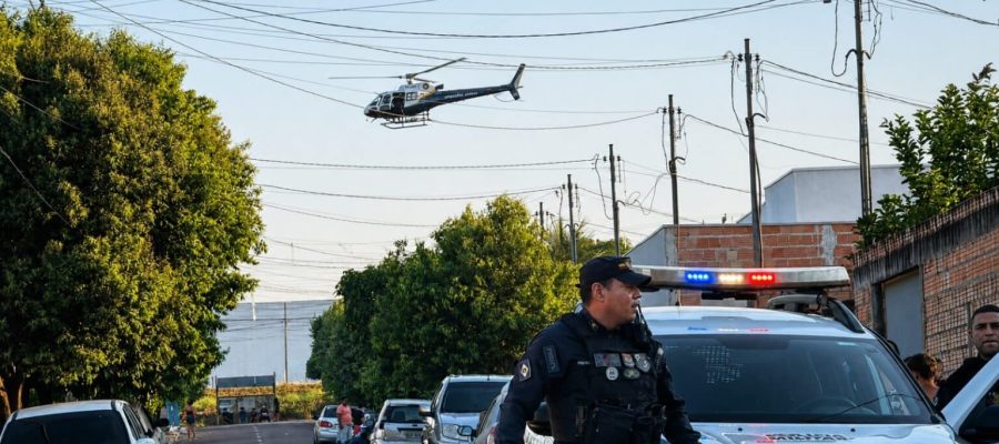 Mulher é baleada e fica em estado grave em Sorriso; PM caça suspeitos com helicóptero