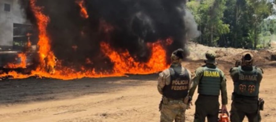 PF de Sinop e órgãos ambientais fazem operação contra garimpo ilegal no Nortão; 21 balsas destruídas