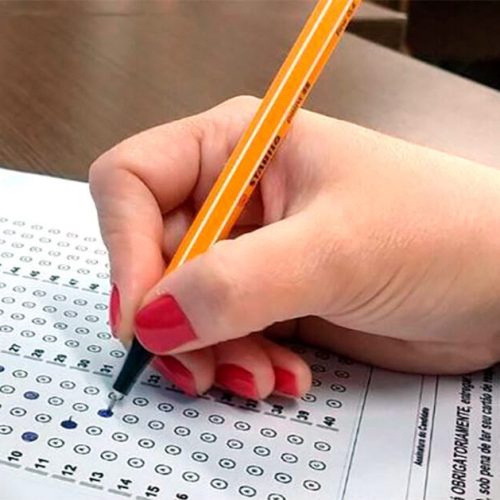 Com salários que chegam a R$ 9 mil, seletivo em MT na saúde, educação, assistência e mais