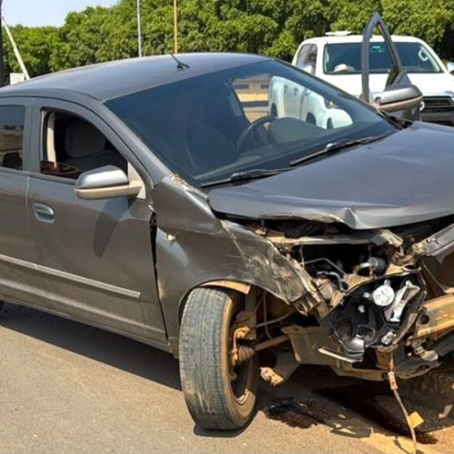 Colisão entre carro e carreta deixa BR-163 interditada em Sorriso