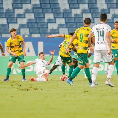 Cuiabá empata com Vila Nova e segue em 10º Brasileiro da Série B