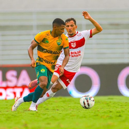 Cuiabá enfrenta América-MG para seguir na briga pelo acesso à Série A
