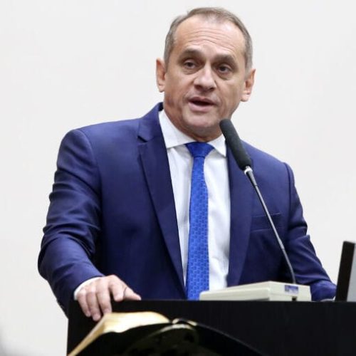 Wilson Santos critica excesso de policiais em gabinetes dos Poderes e cobra reforço nas ruas