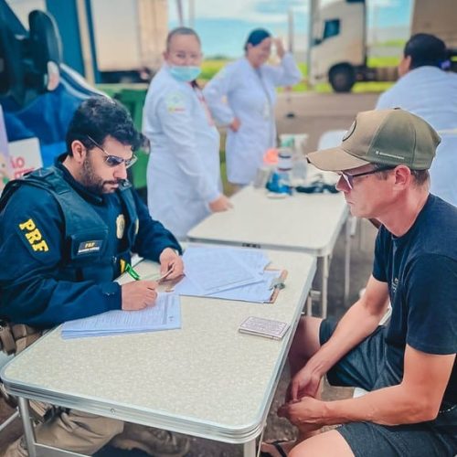 RONDONOPOLIS: PRF e parceiros realizam ação de saúde para caminhoneiros em Rondonópolis, marcando início da Semana Nacional de Trânsito