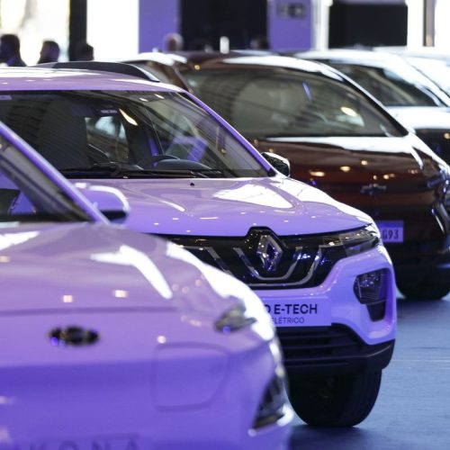 Vendas de veículos novos recua em junho, mas cresce 4,8% semestre